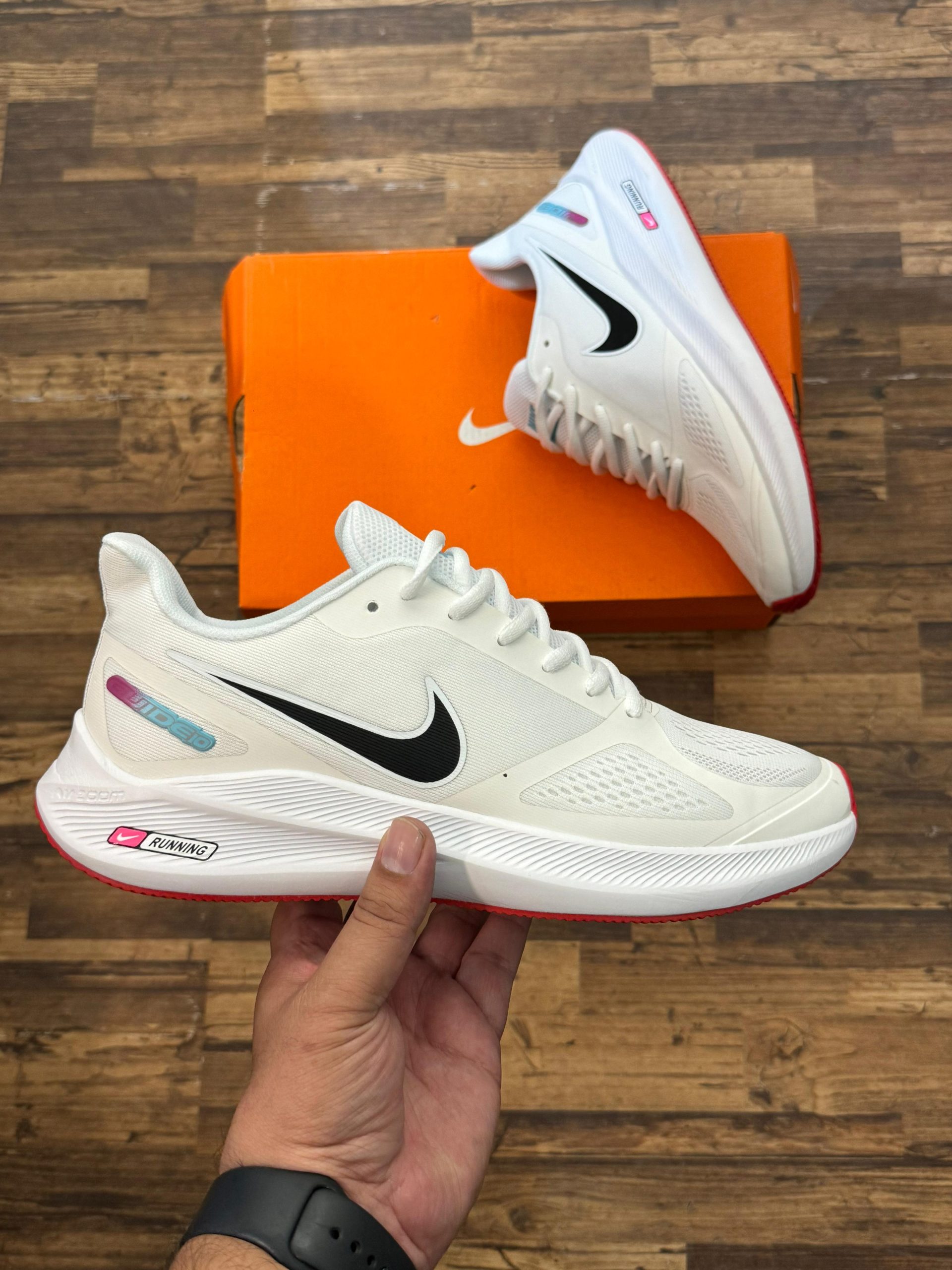 FIRST COPY Nike Guide 10 – Lightweight Comfort with Premium Support