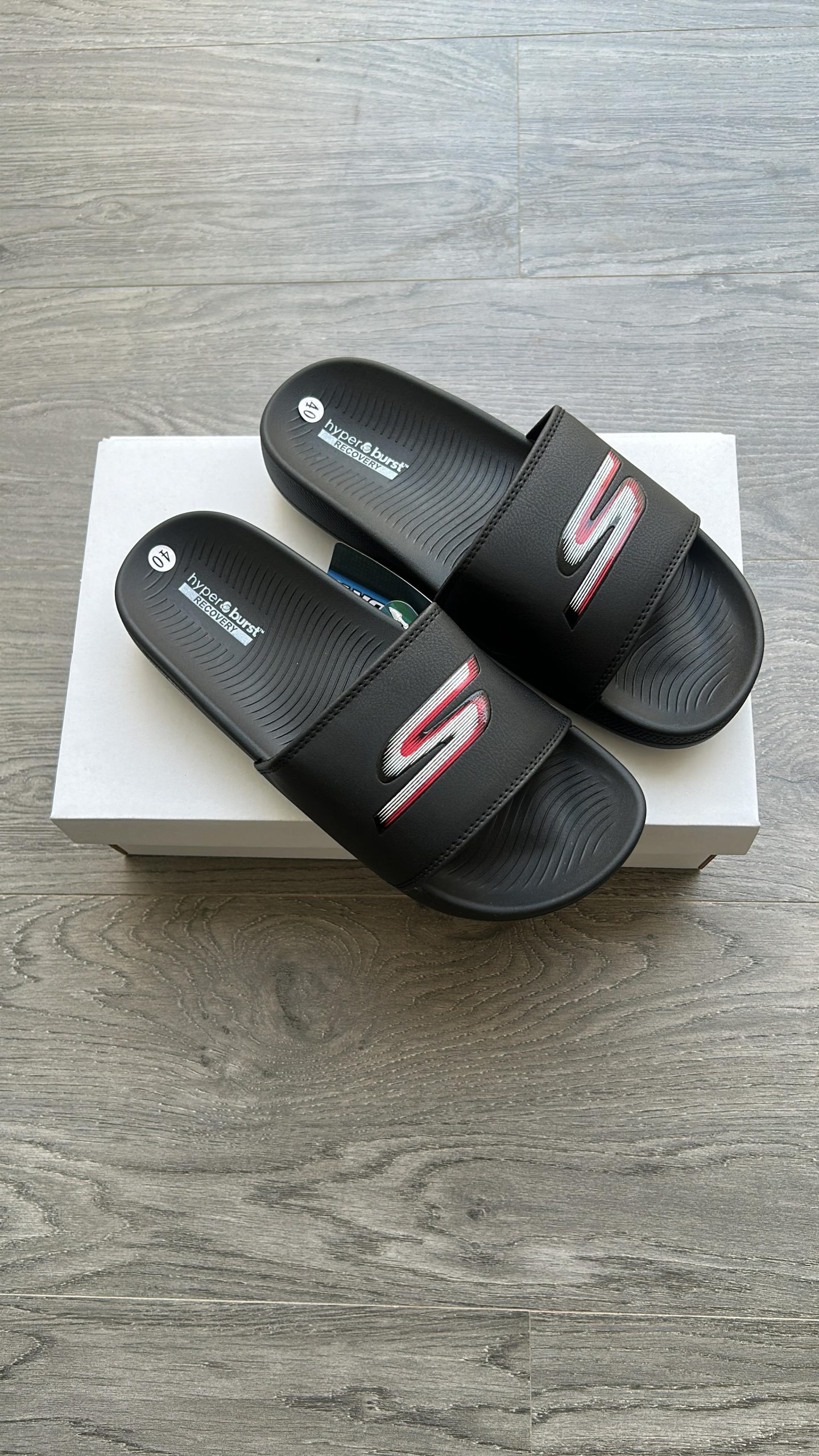 FIRST COPY Skechers Sliders – Everyday Comfort Meets Sporty Style - Image 8