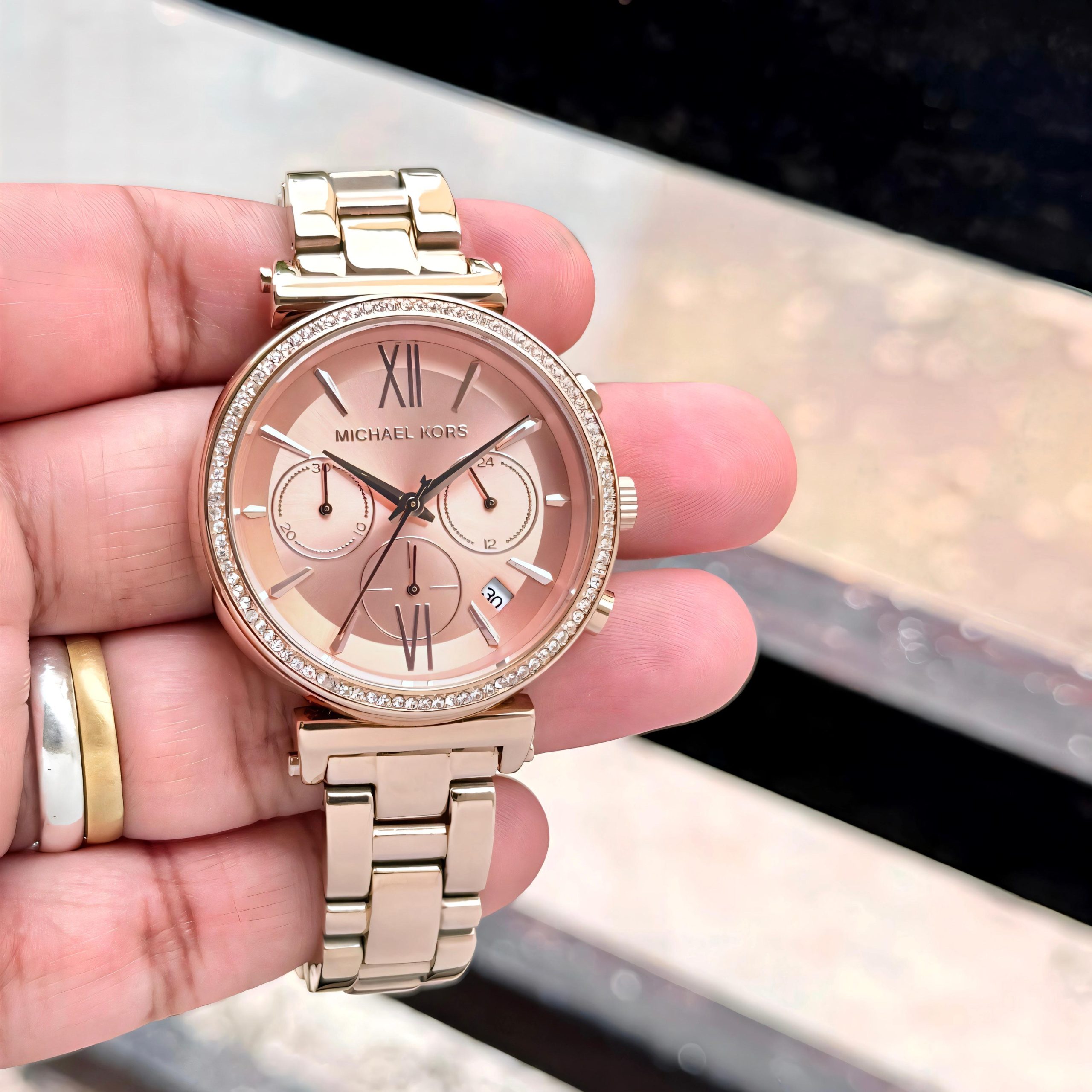 FIRST COPY Michael Kors is one of the most prestigious brands in the watch