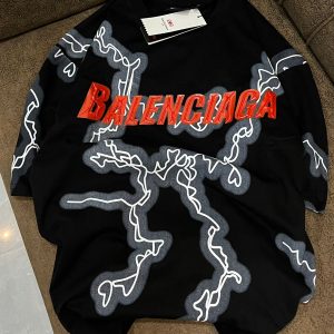 FIRST COPY BALENCIAGA STORE ARTICLE DROP SHOULDER