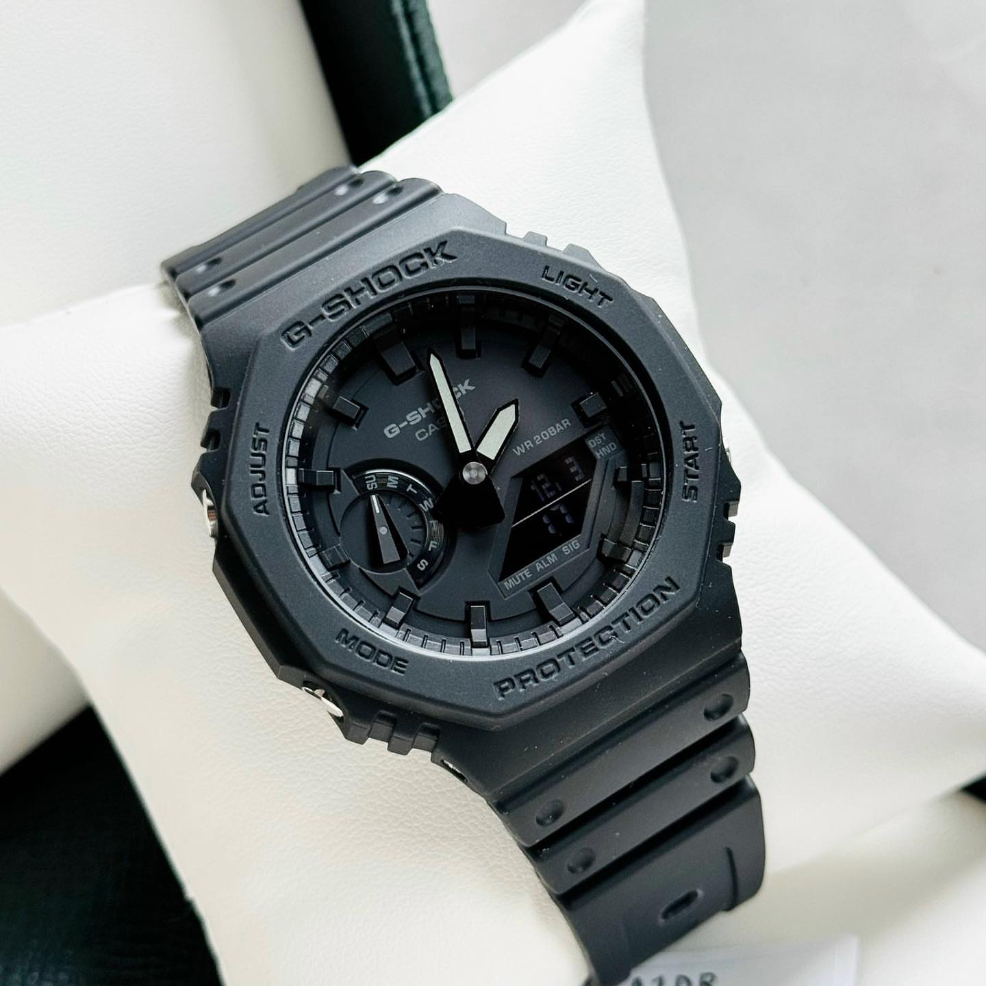 First Copy G-Shock GM2100 – Silver Metal Body Edition - Image 3