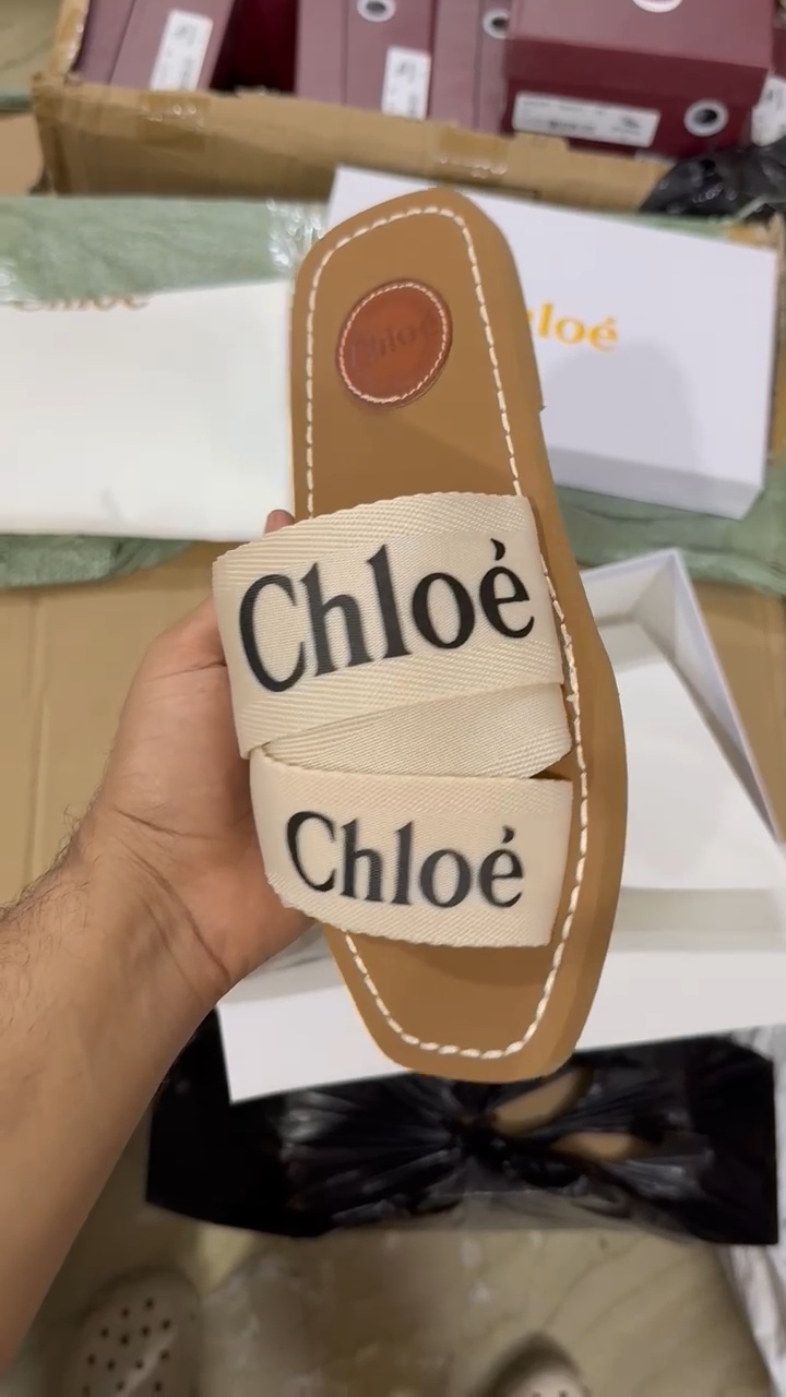 FIRST COPY Chloé Signature Flats