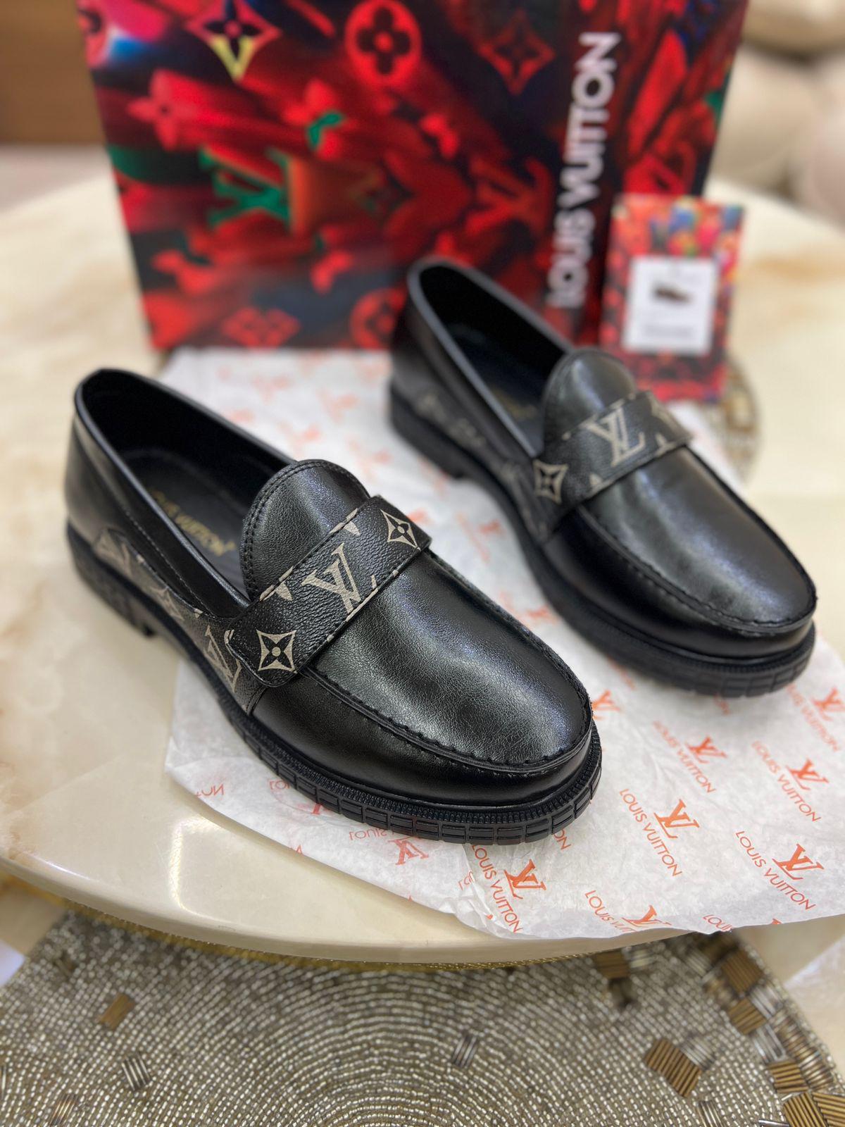 FIRST COPY Louis Vuitton Formal Shoes