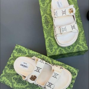 First Copy Shop Trendy 2025 Gucci Slides