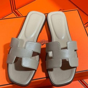 First Copy Hermes Oran Flats in Stock