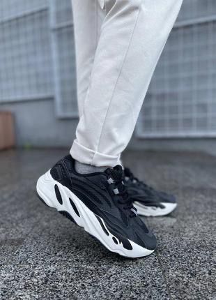 First Copy Adidas Yeezy 700 V2 Vanta - Image 3