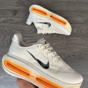 First Copy Nike Vomero Premium Shoes