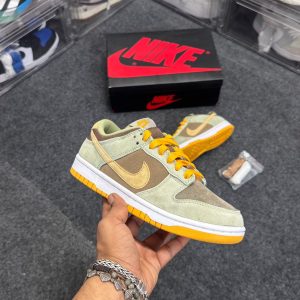 FIRST COPY NIKE SB DUNK LOW SE "DUSTY OLIVE" SNEAKERS